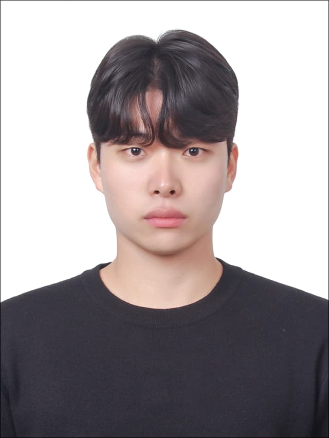 황수현 증명 사진